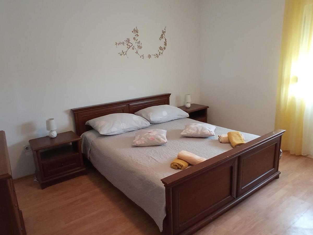 Family Paradise Ražanac 외부 사진