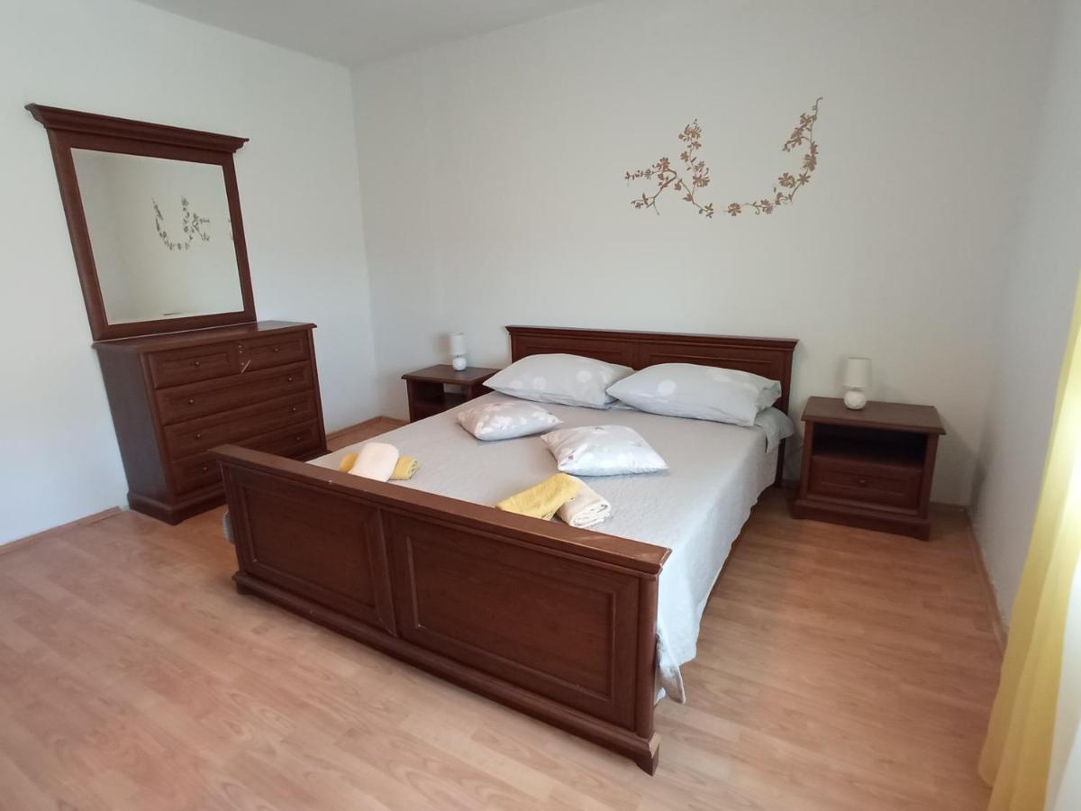Family Paradise Ražanac 외부 사진